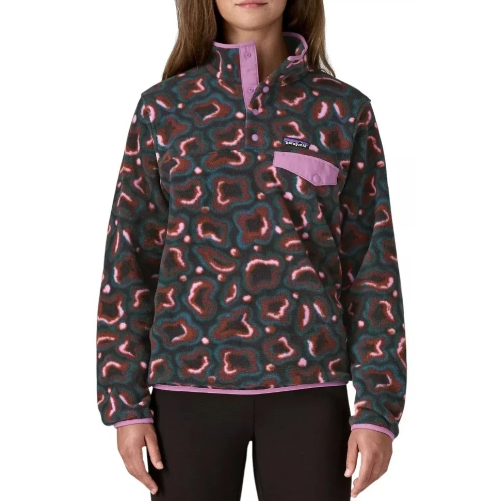 Patagonia Women's Lightweight Synchilla® Snap-T® Fleece Pullover - Picture 2 of 8